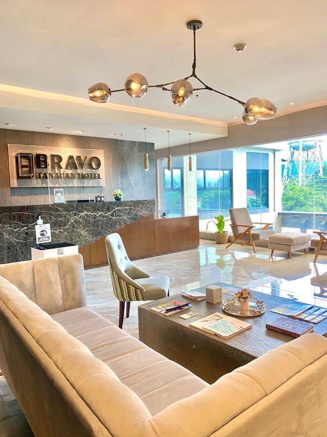 Bravo Tanauan Hotel Esterno foto