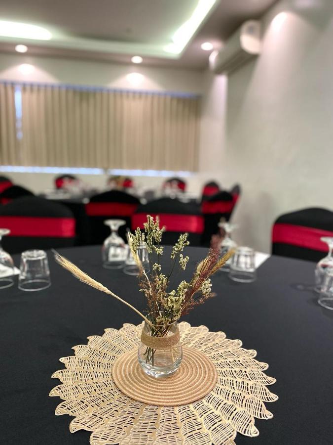 Bravo Tanauan Hotel Esterno foto